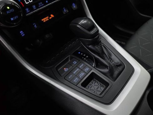 Used 2020 Toyota RAV4 XLE w/ Convenience Package AWD/4WD image 28