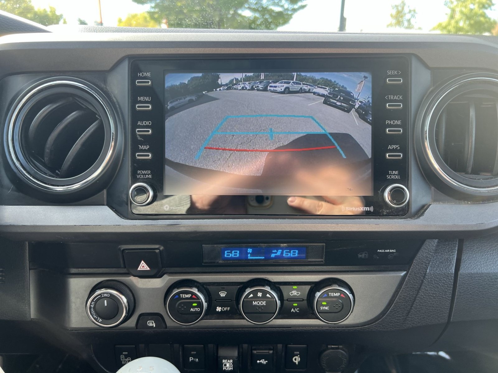 Used 2022 Toyota Tacoma TRD Off-Road w/ Technology Package AWD/4WD image 19