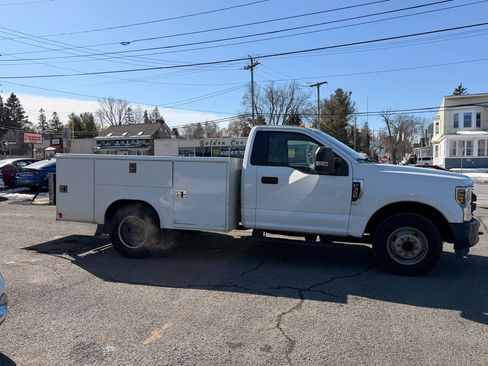 Used 2018 Ford F350 XL w/ Power Equipment Group image 4