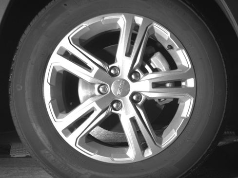 Used 2024 GMC Terrain SLE FWD image 13