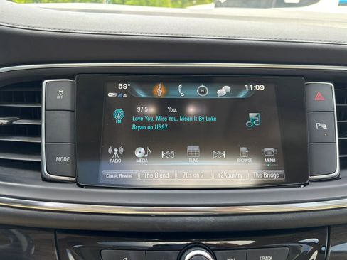 Used 2019 Buick Enclave Essence w/ Trailering Package, 5000 lbs. FWD image 31