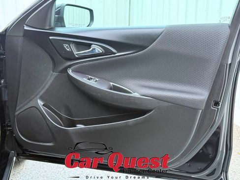 Used 2023 Chevrolet Malibu LT FWD image 19