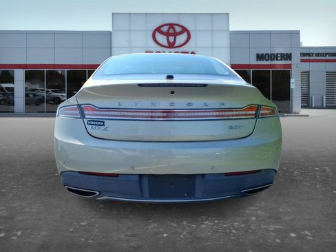 Used 2017 Lincoln MKZ Select w/ Select Plus Package FWD image 4