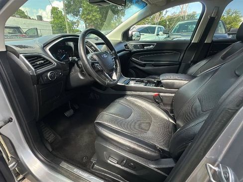 Used 2020 Ford Edge Titanium w/ Equipment Group 301A FWD image 21