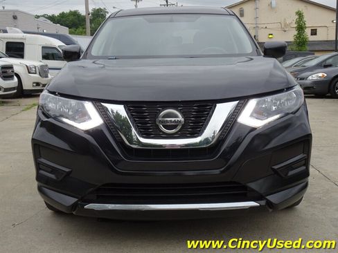 Used 2018 Nissan Rogue S AWD/4WD image 2