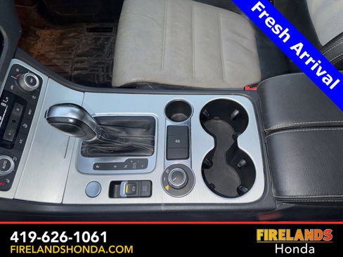 Used 2017 Volkswagen Touareg Wolfsburg Edition image 25