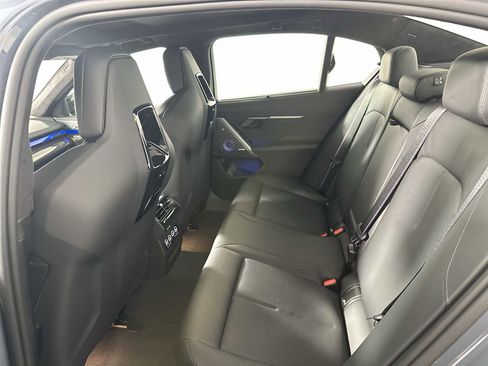 New 2026 BMW M5 w/ Carbon Package image 18