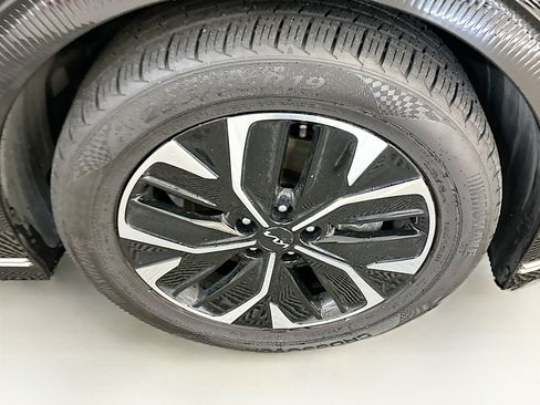 Used 2023 Kia EV6 Wind image 11