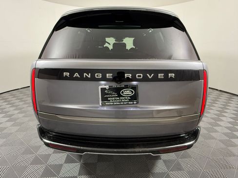 New 2026 Land Rover Range Rover Long Wheelbase SE AWD/4WD image 10