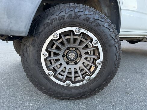 Used 1999 Toyota Tacoma 4x4 Regular Cab image 10