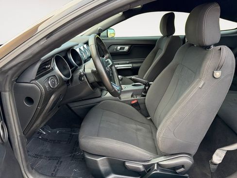 Used 2022 Ford Mustang Coupe RWD image 14