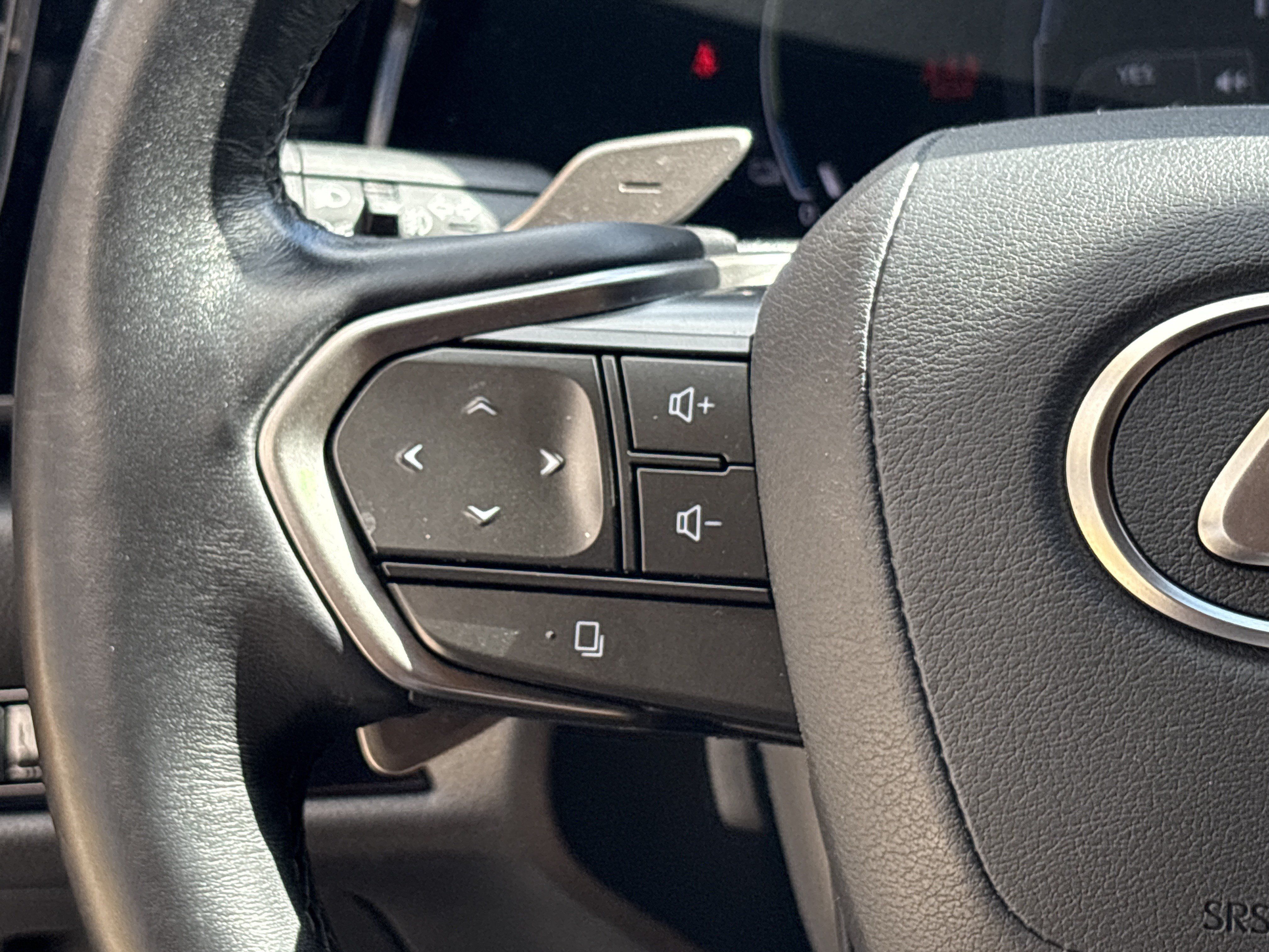 Used 2025 Lexus NX 450h+ AWD w/ Accessory Package (Z2) image 19