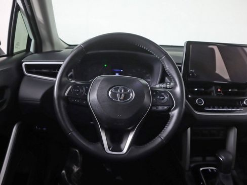 Used 2024 Toyota Corolla Cross LE image 36