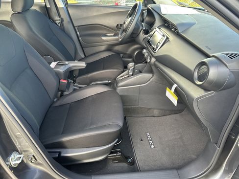 New 2025 Nissan Kicks S image 13