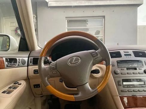 Used 2005 Lexus ES 330 image 15