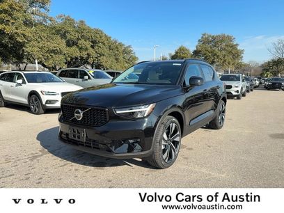 New 2026 Volvo XC40 B5 Plus w/ Protection Package Premier