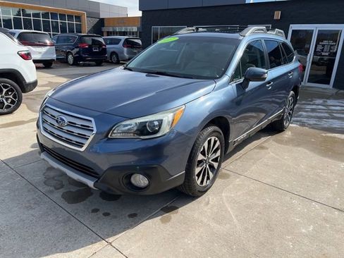 Used 2017 Subaru Outback 2.5i Limited image 3