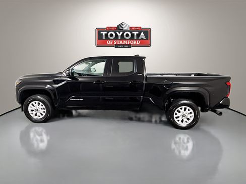 Used 2025 Toyota Tacoma SR5 RWD image 4