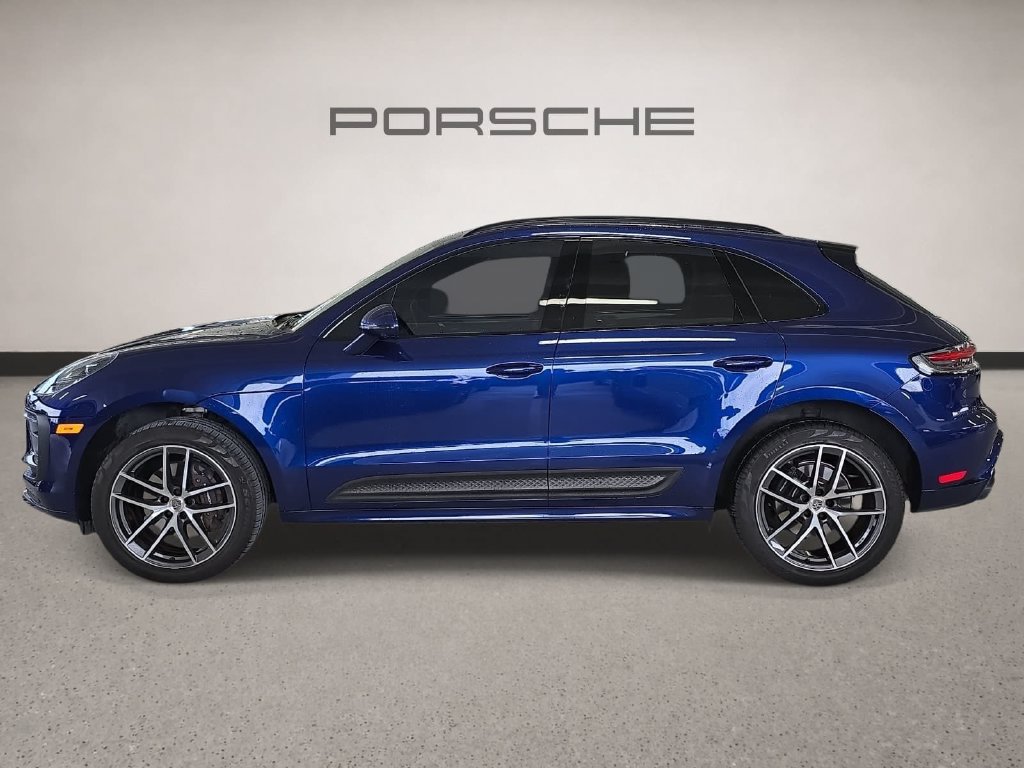 Certified 2024 Porsche Macan AWD/4WD image 2