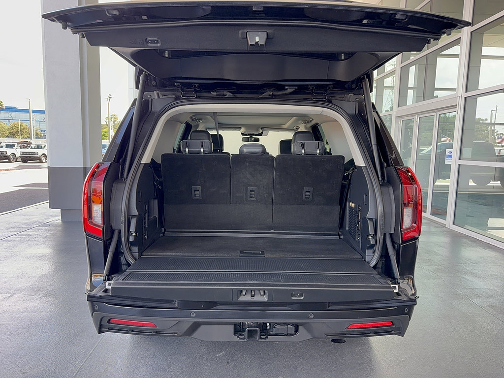 Certified 2025 Ford Expedition Active RWD image 7