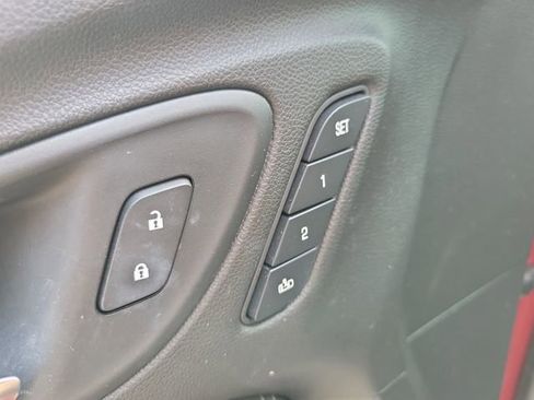 Used 2020 Buick Encore GX Essence w/ Experience Buick Package image 22