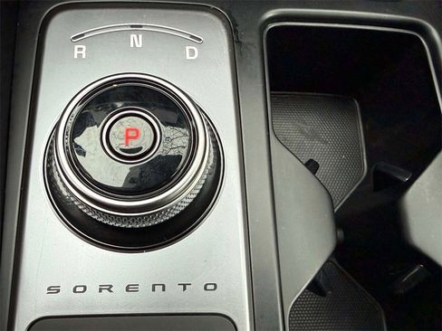 Used 2023 Kia Sorento EX image 24