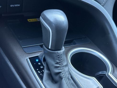 Used 2022 Toyota Camry XLE FWD image 22