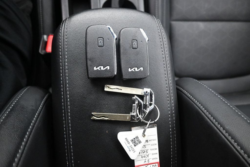 Used 2024 Kia Seltos SX AWD/4WD image 27