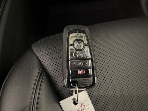 Used 2026 Lincoln Corsair Premiere image 41