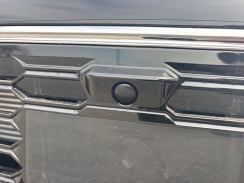 New 2026 Mitsubishi Outlander ES image 13