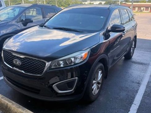 Used 2018 Kia Sorento AWD image 1