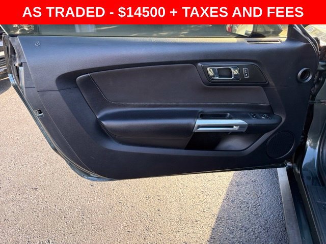 Used 2015 Ford Mustang Coupe RWD image 12