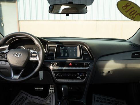 Used 2018 Hyundai Sonata SE image 25
