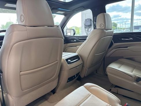 Certified 2023 Cadillac Escalade Premium Luxury AWD/4WD image 62