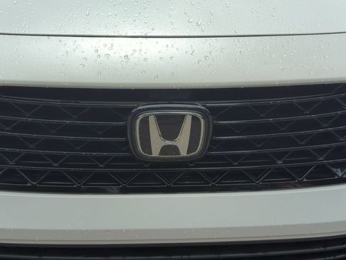 Certified 2024 Honda Accord EX image 29
