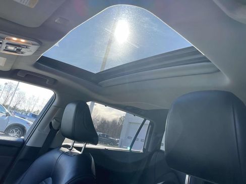 Used 2022 Toyota Highlander XLE image 31