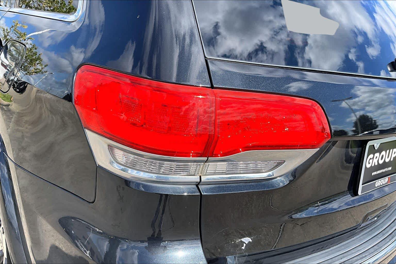 Used 2015 Jeep Grand Cherokee Overland RWD image 26