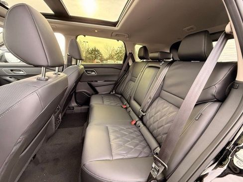 New 2026 Nissan Rogue Platinum w/ Tech Package image 15