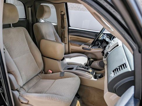 Used 2008 Toyota Tacoma PreRunner image 22