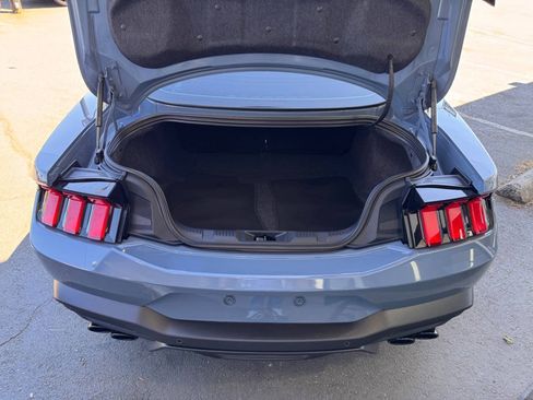 Used 2024 Ford Mustang GT RWD image 4