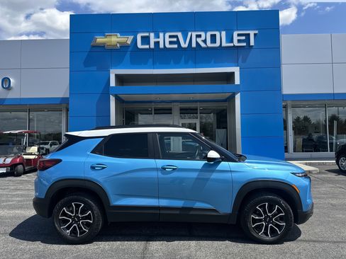 Certified 2025 Chevrolet TrailBlazer ACTIV w/ Convenience Package AWD/4WD image 1