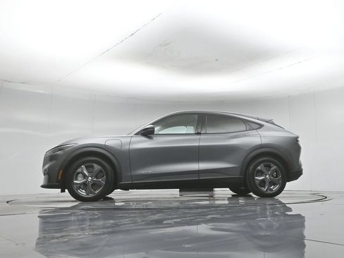 Used 2023 Ford Mustang Mach-E Select RWD image 8