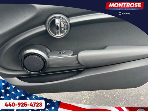 Used 2020 MINI Cooper 2-Door Hardtop FWD image 21
