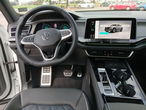 New 2026 Volkswagen Atlas Cross Sport SEL Premium R-Line image 13