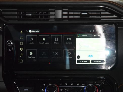 Used 2025 GMC Sierra 2500 AT4 w/ AT4 Premium Plus Package AWD/4WD image 31