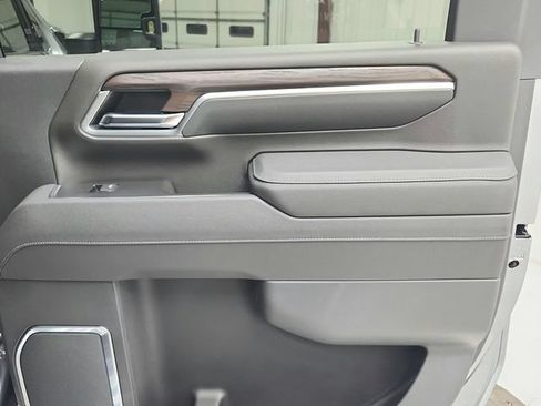 New 2026 GMC Sierra 2500 SLT w/ SLT Premium Package AWD/4WD image 52