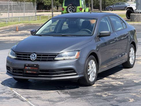 Used 2018 Volkswagen Jetta S FWD image 5