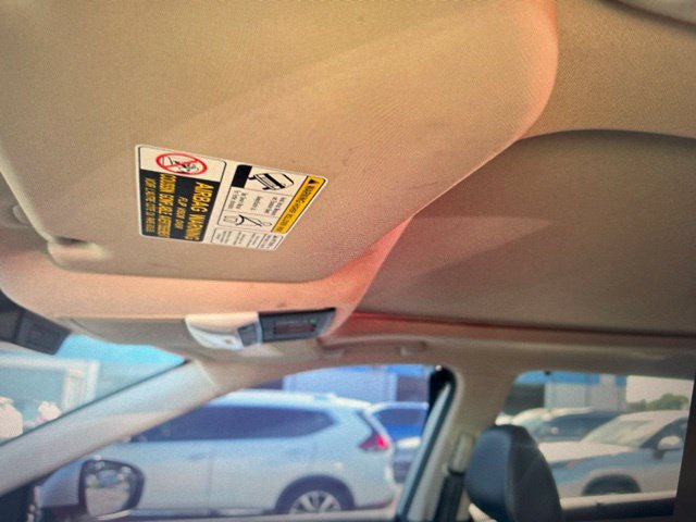 Used 2021 Nissan Rogue SL FWD image 9