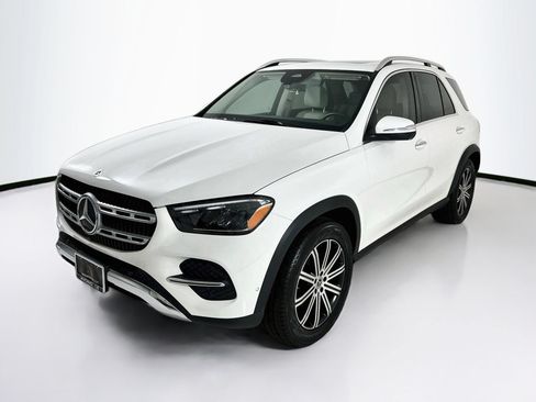 Used 2024 Mercedes-Benz GLE 350 4MATIC image 3