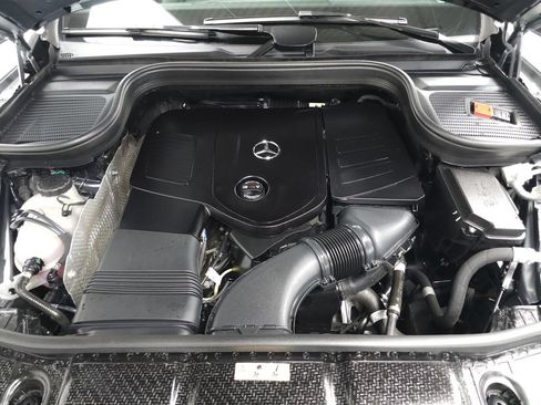 Used 2025 Mercedes-Benz GLE 450e 4MATIC image 36